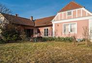 Geräumiges Haus mit Potenzial und großem Garten in Theiß !