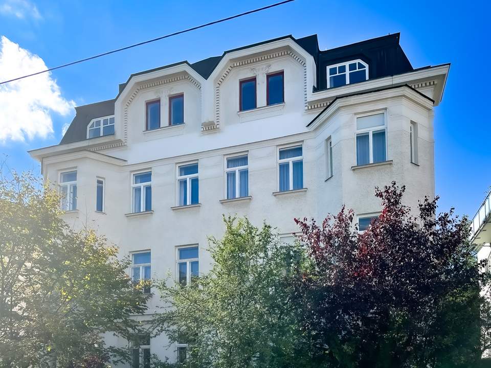 Altbauflair in Sievering: Großzügige Wohnung mit Erker