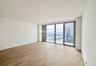 Luxus Apartment im DC2 Tower in 32. Stock: SKY RESIDENCES