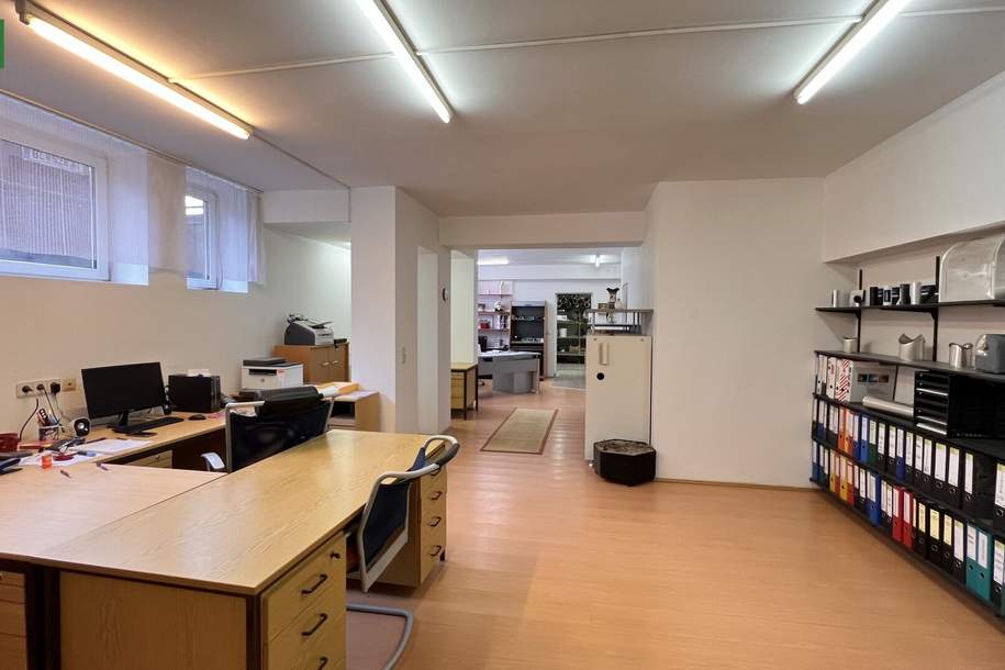 188m² Fläche (74m² Büro & 114m² Lager) mit eigener Einfahrt im Hinterhof. In bester Lage zwischen Wien & Bruck/Leitha - JETZT ANFRAGEN, Gewerbeobjekt-kauf, 169.000,€, 2454 Bruck an der Leitha