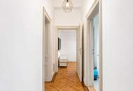 Hochwertig möblierte 3-Zimmer-Wohnung mit Balkon