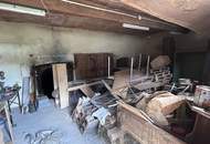 Traditionelles Presshaus mit historischem Keller in Altlichtenwarth