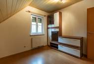 Wunderschönes Haus mit großer Hobbywerkstatt und großem Hofplatz - Ruhelage!