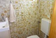 Reduzierter Fixpreis - Sanierungsbedürftiges Reihenhaus mit Seeblick!