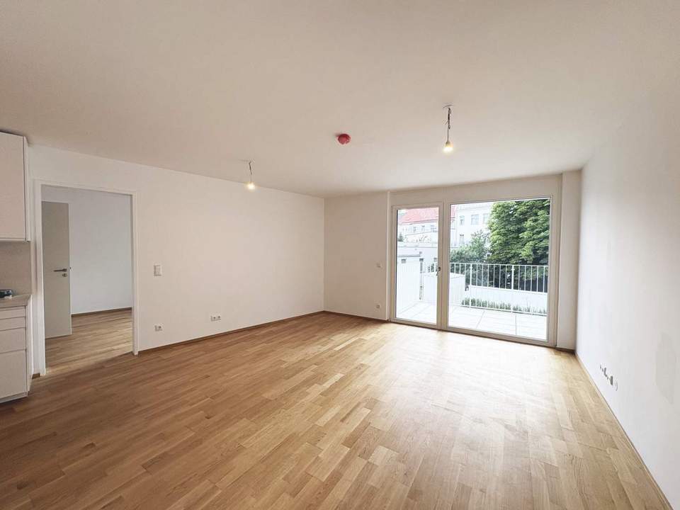 Hochwertiger Erstbezug im 18. - Tolle 3 Zimmer Wohnung mit Balkon und Garagenstellplatz