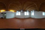 ***Historische Gewerbefläche mit 205 m² Top 2***