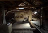 Bauen Sie sich Ihre Maisonette-Wohnung - 49m² Bestandswohnungen + ca. 53m2 baugenehmigter Rohdachboden