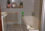 Charmanter Bungalow in Mondsee-Schlössl - Wohnen in Top-Lage mit Potential !