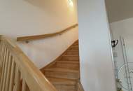 Exklusives Reihenhaus mit Panorama-Dachterrasse, Garage &amp; 4 Ebenen in Langenzersdorf