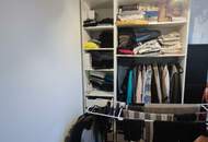 SCHÖNE RENOVIERTE ALTBAUWOHNUNG