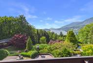 Erholung auf höchstem Niveau: Großzügiges Anwesen mit Seeblick und zwei Pools.