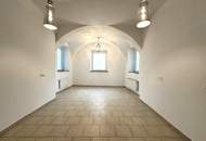 ***Historische Gewerbefläche mit 205 m² Top 2***