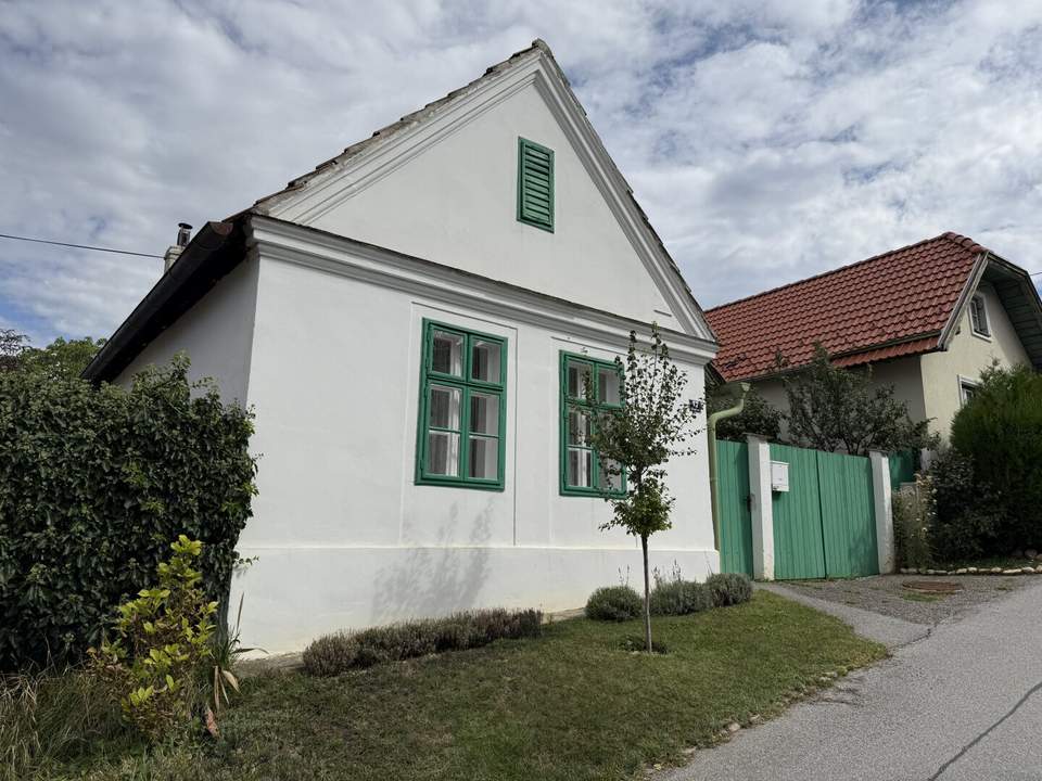 liebevoll restaurierter Streckhof mit idyllischem Garten
