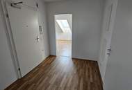 Geförderte 2 Zimmer- Dachgeschosswohnung mit unbefristetem Mietvertrag