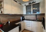 High-Floor Living im Helio Tower – Stilvolle 3-Zimmer-Wohnung mit Panorama-Fernblick