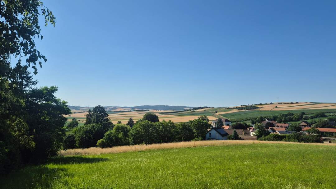 BAUGRUNDSTÜCK MIT HERRLICHER FERNSICHT (Provisionsfrei)