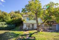 Mehrgenerationenhaus | vier Grundstücke, ca. 2.117 m² Grund, Pool, Sauna, zwei Garagen & großer Garten im Wienerwald