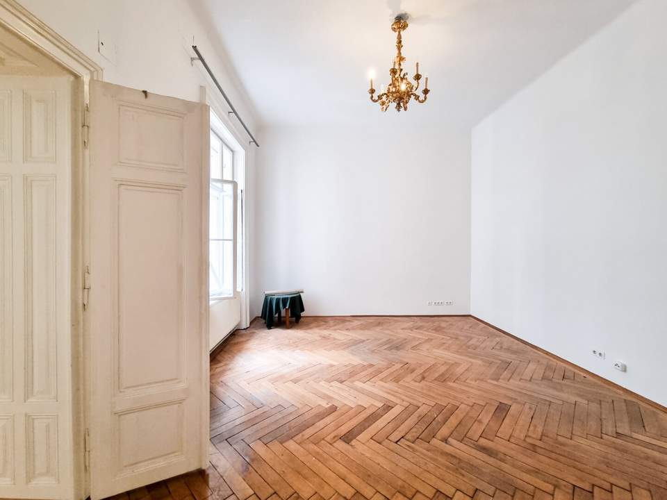 Klassische Altbauwohnung - Nähe Schottenring ( WG-geeignet!)