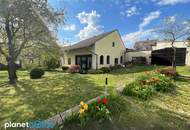 Ebenerdiges Wohnhaus inklusive Einliegerwohnung und romantischem Bauerngarten!