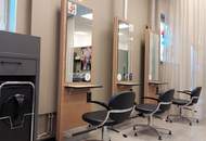 Moderner, komplett ausgestatteter Friseursalon