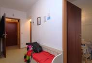 Zwei-Zimmer-Wohnung mit Loggia nahe dem St. Peter Schulzentrum