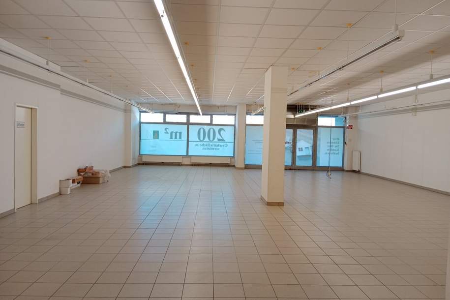 Geschäftslokal in guter Lage in Ternitz zu vermieten!, Gewerbeobjekt-miete, 1.787,93,€, 2630 Neunkirchen