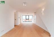 Wunderschöner Altbaustil. Hochwertigst sanierte Erstbezugswohnung mit guter Anbindung - JETZT ANFRAGEN