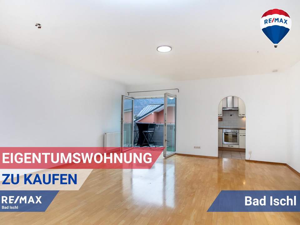 Große Dachgeschosswohnung mit Terrasse u. überdachtem PKW-Stellplatz im Zentrum – großzügig Wohnen über den Dächern