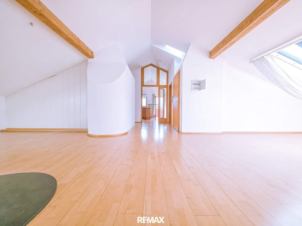 Großzügiger Wohntraum in Thaur: 144 m² Wohnjuwel mit Balkon & Innsbruck-Nähe