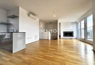 Exklusive DG Wohnung ohne Dachschrägen! Uneinsehbare Dachterrasse mit Panoramablick! Kamin vorhanden!