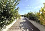 ERSTBEZUG MIT BADESTEG AM WASSER: Ruhelage mit Fernblick über die Donau I großzügige Terrassen I ca. 100 m² Wohnküche I 2 Garagenplätze &amp; 2 Kellerabteile
