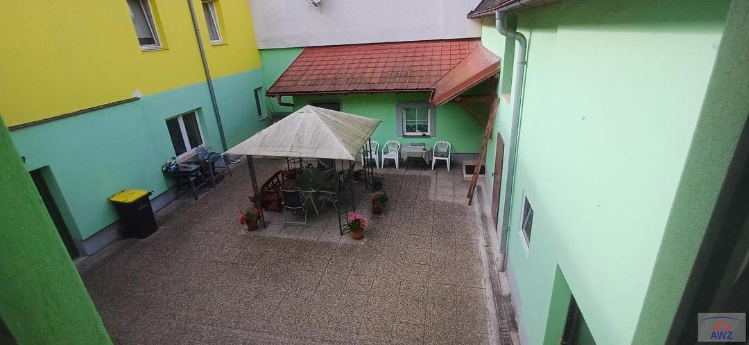 Für Schnellentschlossene: Größeres, günstiges Mehrfamilienhaus!