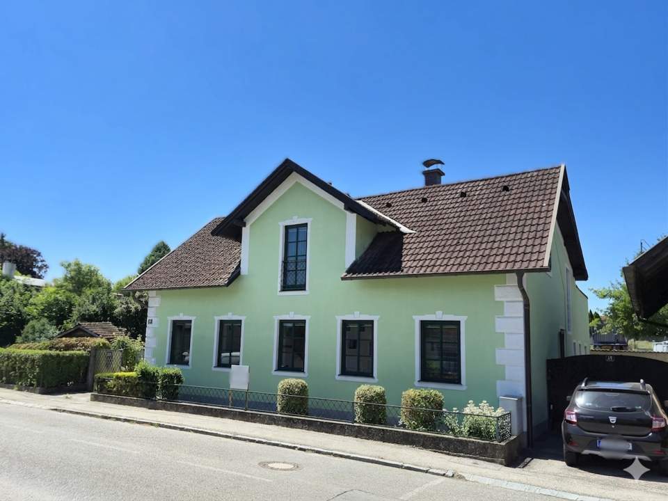 SCHÖNES HAUS IN ZENTRALER LAGE VON SIEGHARTSKIRCHEN