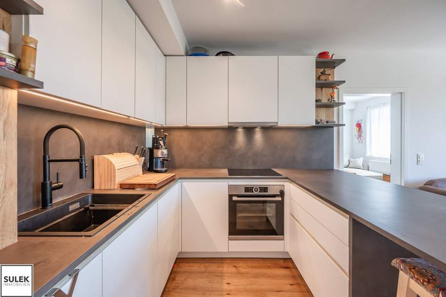 Gut geschnittene, modernisierte 4 Zimmer Wohnung mit Fernblick beim Schweizergarten - ab 1.9. beziehbar!, Wohnung-miete, 1.791,00,€, 1030 Wien 3., Landstraße