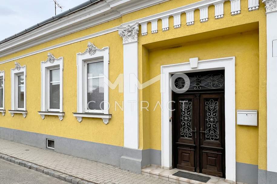 Kleines Landhaus mit Innenhof und Garagengebäude, Haus-kauf, 125.000,€, 2061 Hollabrunn