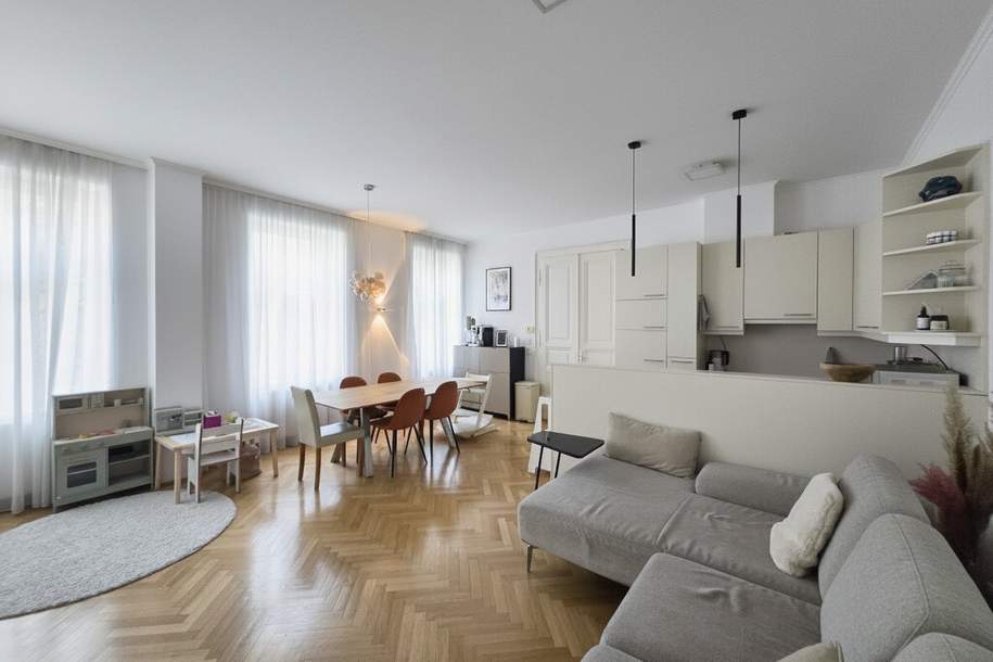 Stilvolle 2 Zimmer Altbauwohnung in Hofruhelage | Fischgrätparkett | 3. Liftstock | große Wohnküche - im Herzen des 9. Bezirks - Mosergasse, Wohnung-miete, 1.212,13,€, 1090 Wien 9., Alsergrund