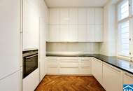 Repräsentative 5-Zimmer-Altbauresidenz im Botschaftsviertel