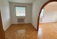 Familienwohnung mit 5 Zimmern , in gepflegter ruhiger Anlage im Grünen