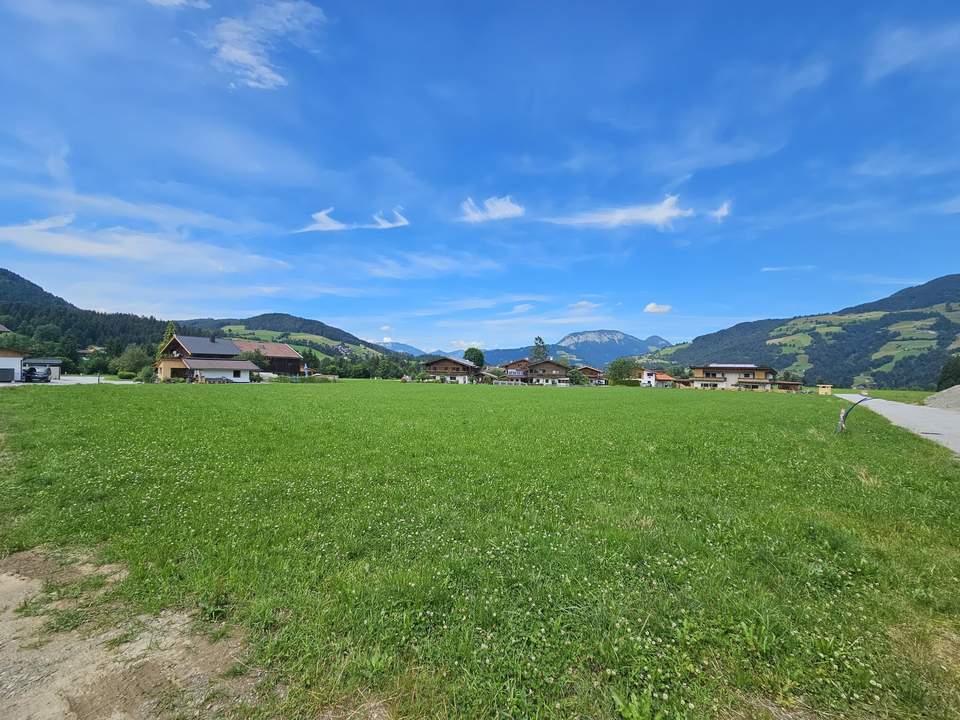 Grundstück auf sonnigem Hochplateau