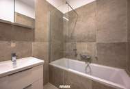 Sanierter Altbau mit modernem Neubau