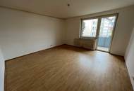 unbefristet | große 2 Zimmer-Wohnung