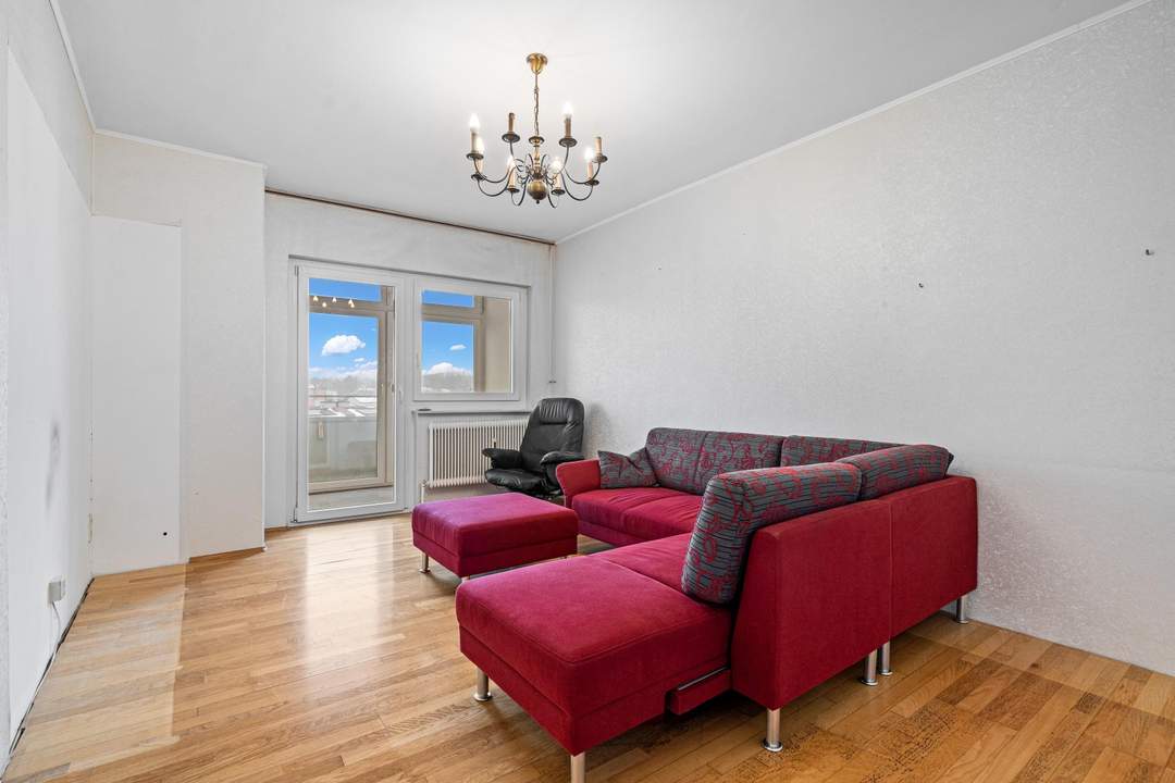 "Dachgeschoss- nahe Traisenpark- 3 Zimmer -Loggia"