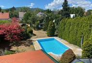 Sehr charmantes Einfamilienhaus mit traumhaftem Pool, Wintergarten, großem Carport und Garten mit einigen Extras