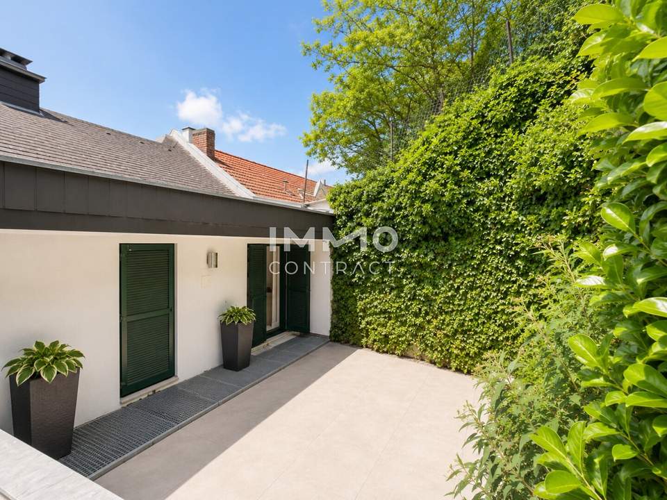 Elevated Living in Sievering: A Rare Vienna Maisonette – Private Terraces