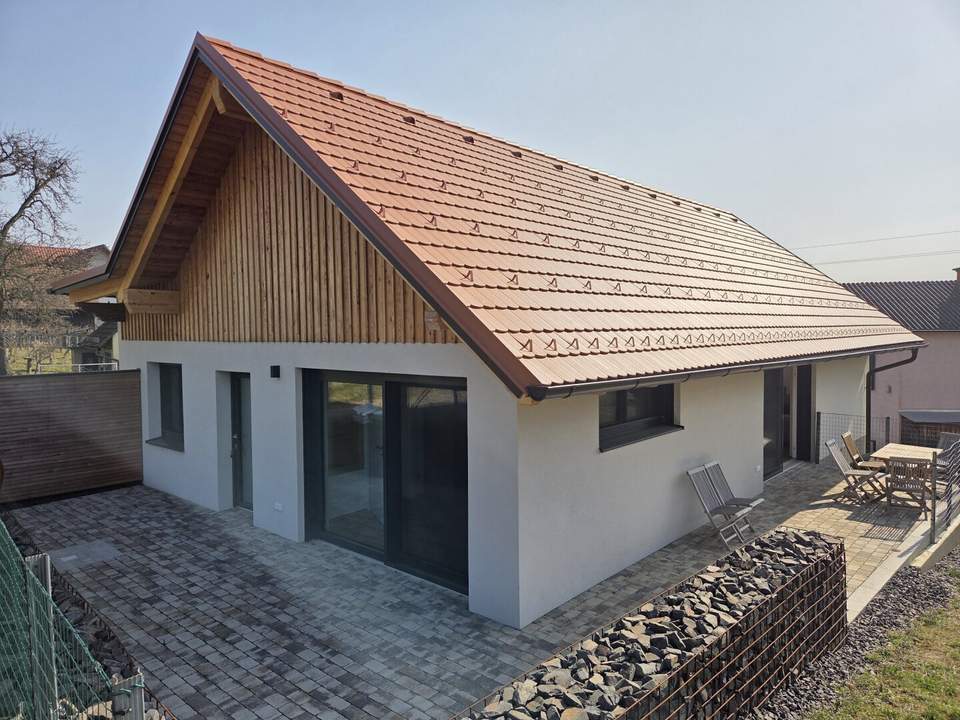 Lässiges Kellerstöckl - Ferienhaus mit Eck- Terrasse und Vollkeller