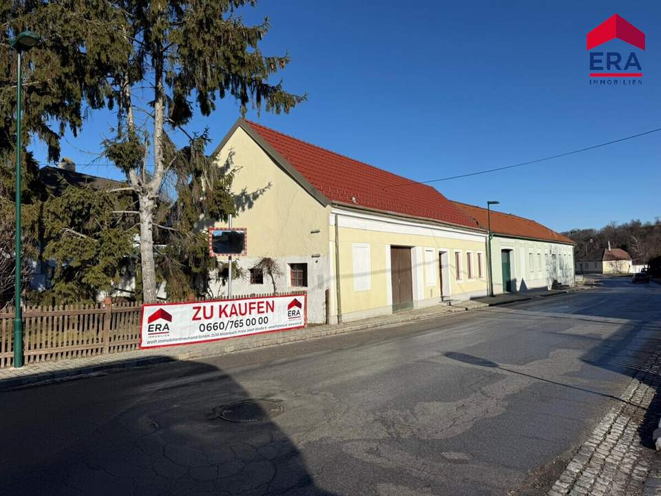 Charmantes Weinviertler Bauernhaus mit handbemalten Fliesen in Ottenthal