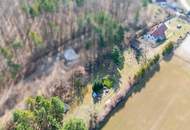 Landhaus in erhöhter Aussichtslage mit weitläufigem Grundstück im schönen Strassertal