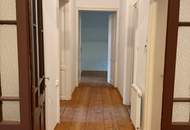 Sanierte Altbauwohnung in Pöllau! 81,5 m² im Hochparterre mit hohen Räumen, alten Holzböden und Flügeltüren