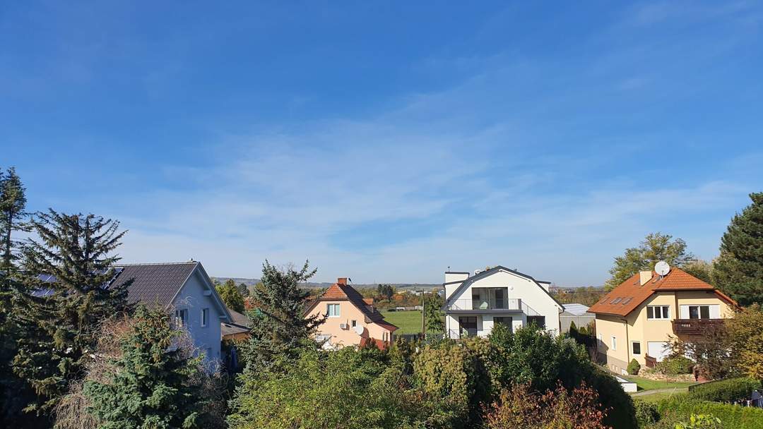 3 Zimmer Wohnung, Dachgarten, Balkon, Klimaanlage, KFZ Garagenplatz (aktuell vermietet)