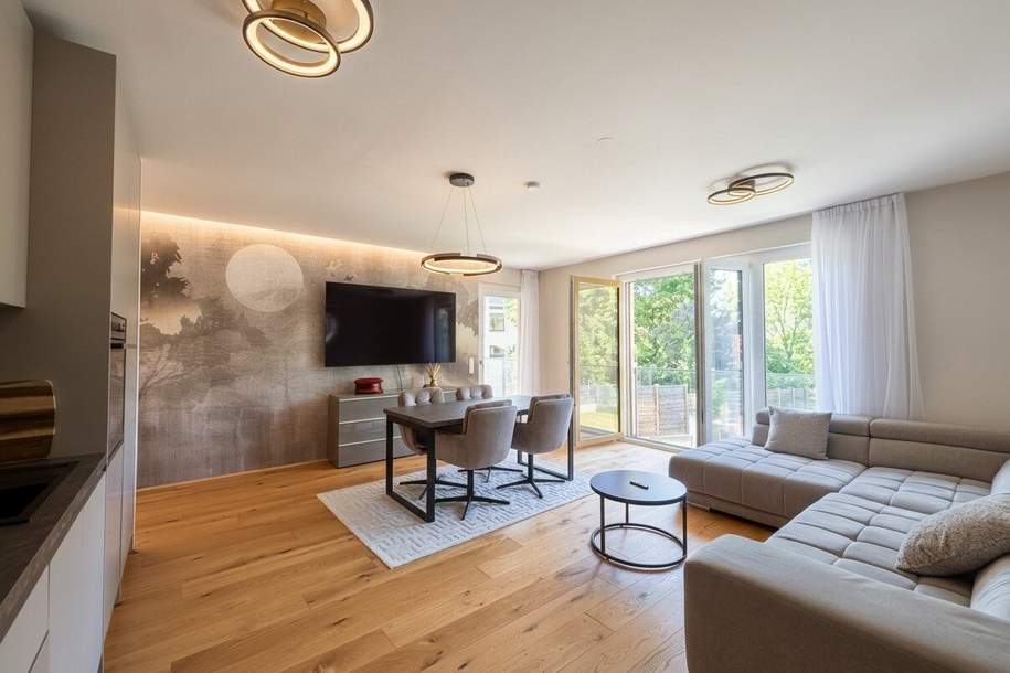 Hochwertig möblierte Luxuswohnung in Bestlage! 3 Zimmer | Überdachter Balkon | Tiefgaragenplatz inklusive| Blick ins Grün | Zwichen Bahnhof und Innenstadt gelegen, Wohnung-miete, 1.855,00,€, 2700 Wiener Neustadt(Stadt)